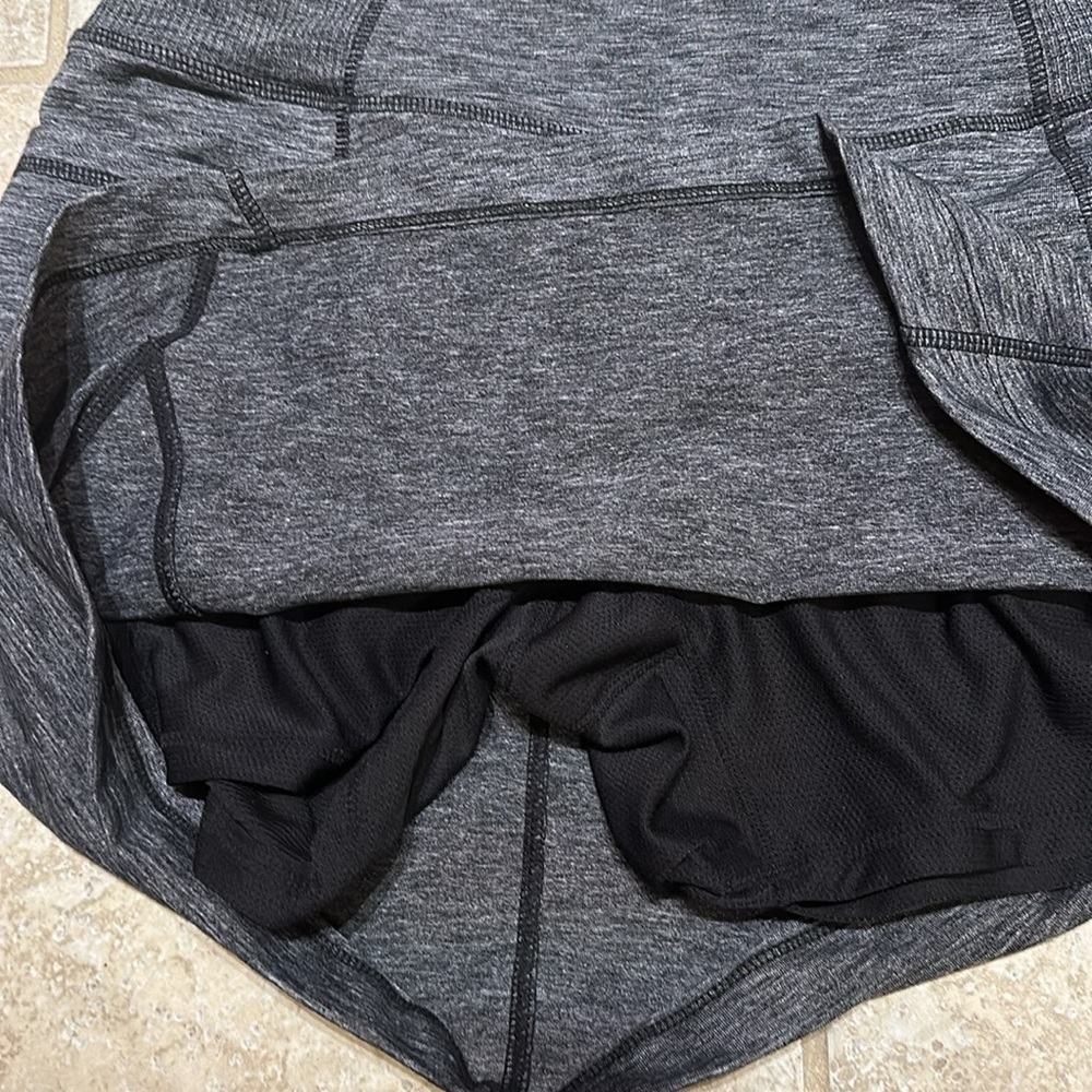 Athleta cute gray skort in excellent condition! - Picture 5 of 7